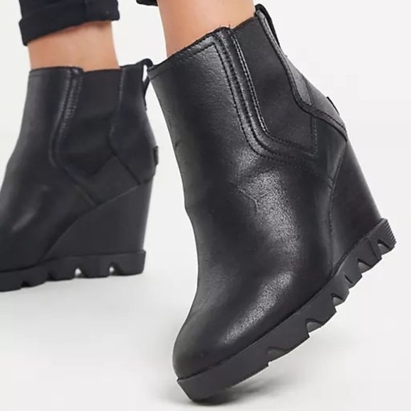 Sorel Shoes - Sorel Women's Black Leather Wedge Joan Uptown Chelsea Lug Sole Booties Size 9
